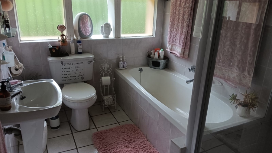 3 Bedroom Property for Sale in Gonubie Eastern Cape